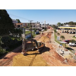 Obras do Binário Ema Taner de Andrade merecem atenção redobrada de motoristas e pedestres